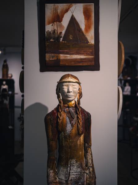 Vente de statues d'indiennes réalisées par Anne d'Orefice pour la galerie de Tassin la Demi Lune près de Lyon